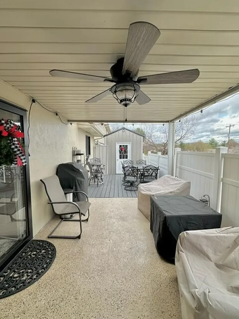 25 Barton Court Monticello KY 42633