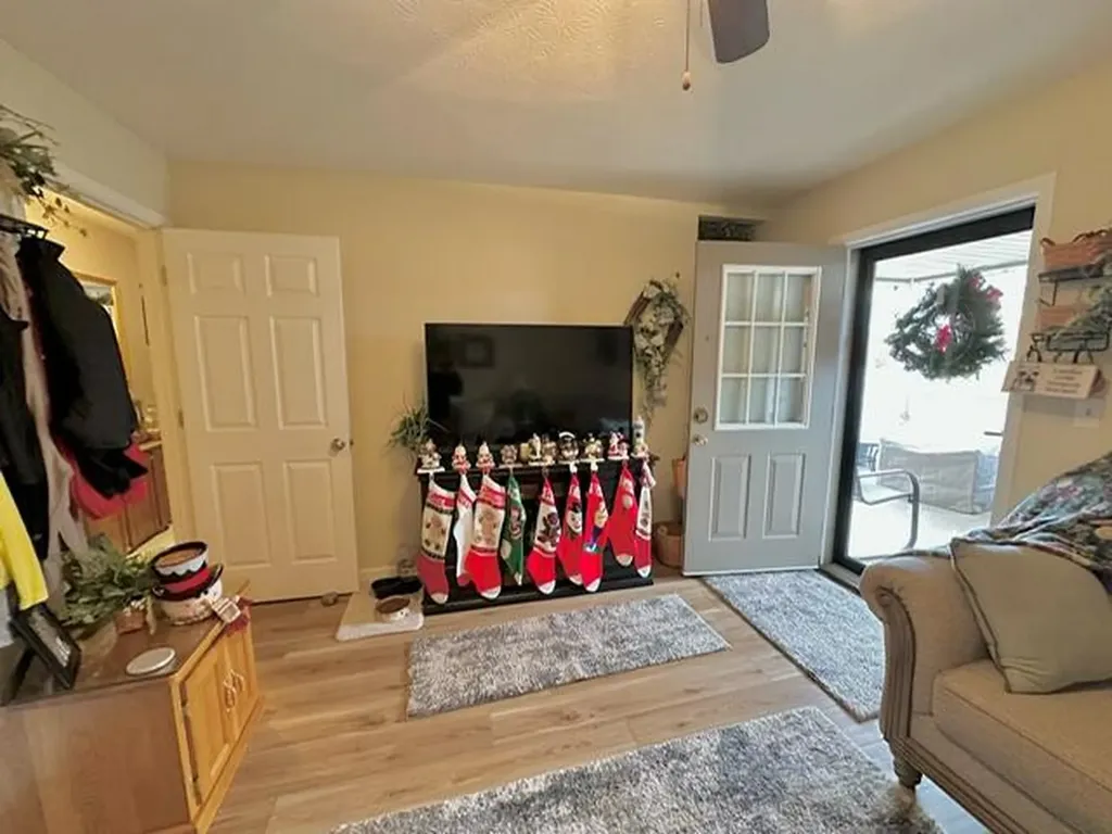 25 Barton Court Monticello KY 42633