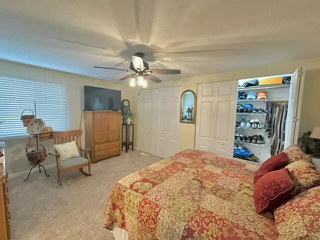 25 Barton Court Monticello KY 42633