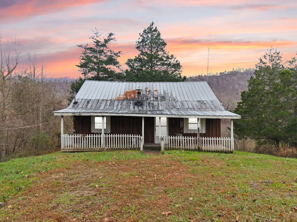 535 Ashana Road Jackson KY 41339