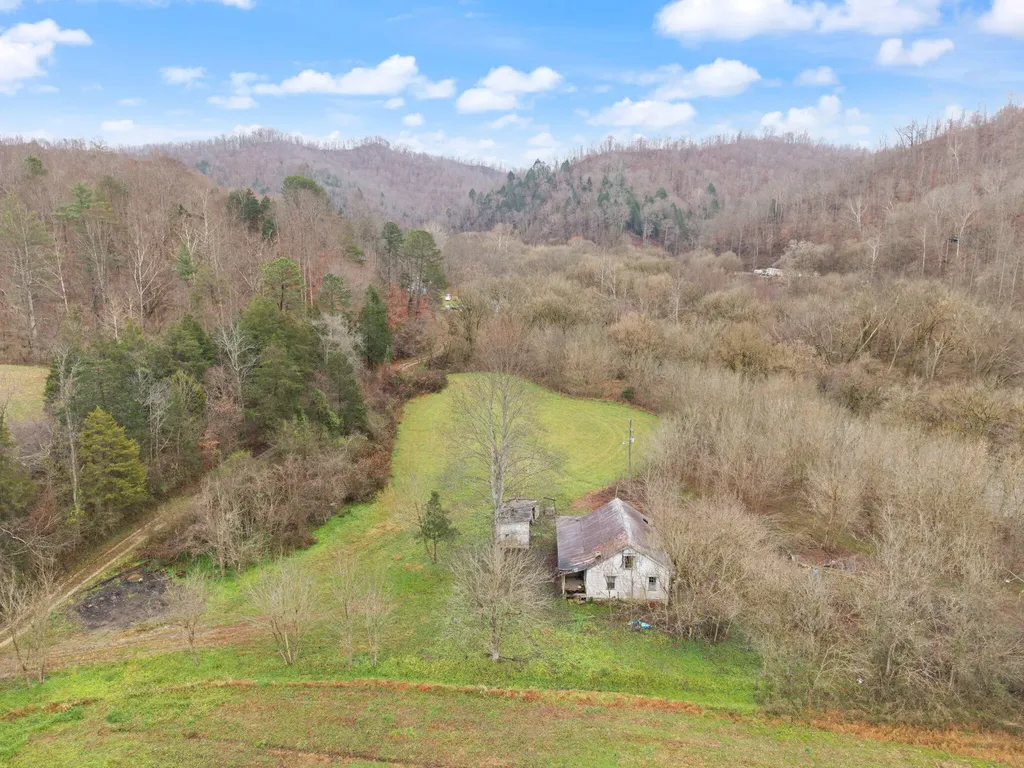535 Ashana Road Jackson KY 41339