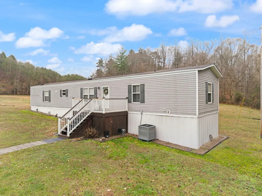 535 Ashana Road Jackson KY 41339