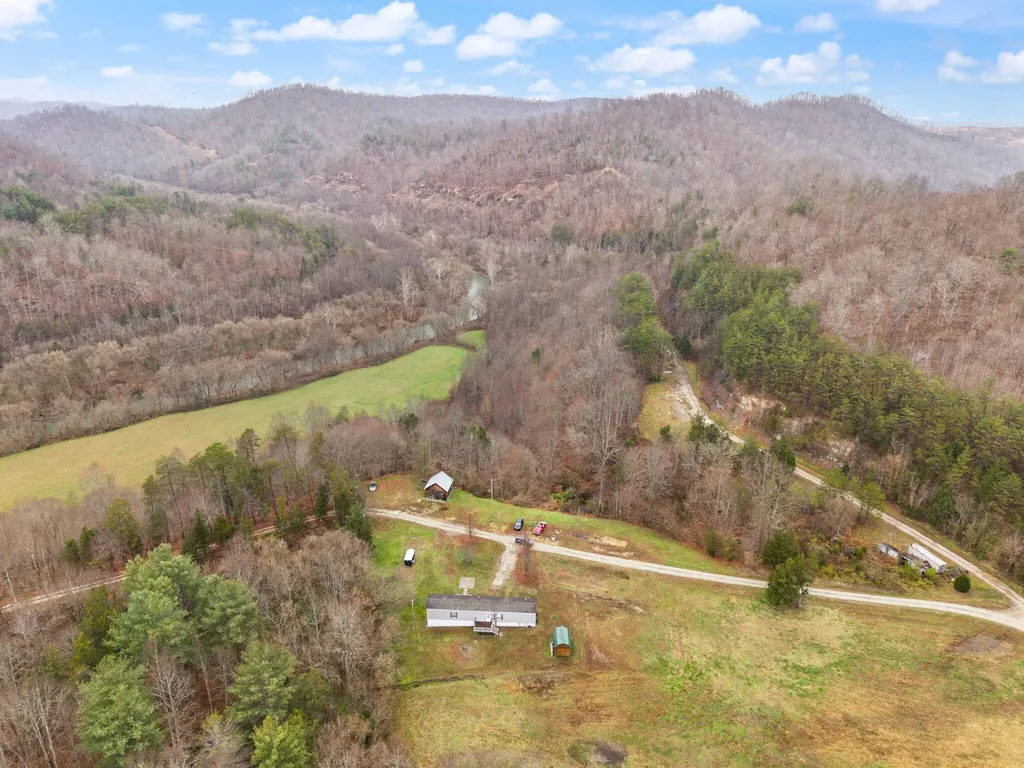 535 Ashana Road Jackson KY 41339