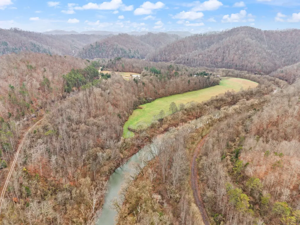 535 Ashana Road Jackson KY 41339