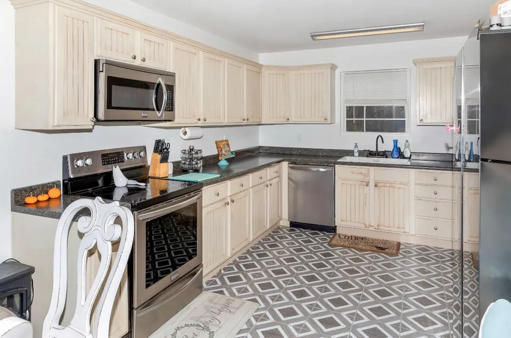 103 Boreing Drive London KY 40741
