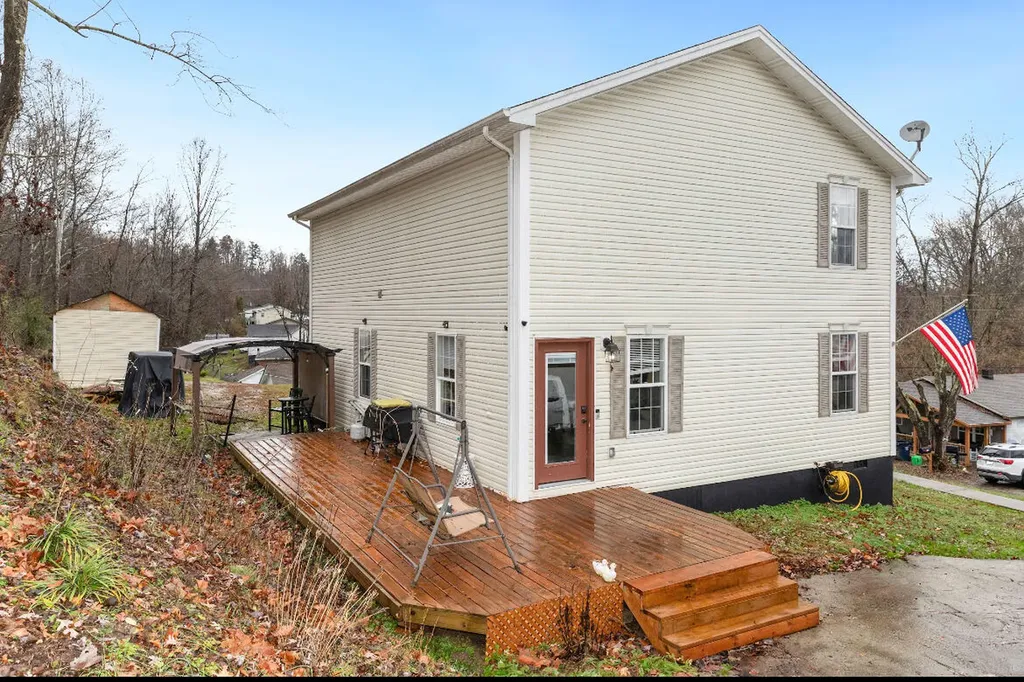 103 Boreing Drive London KY 40741