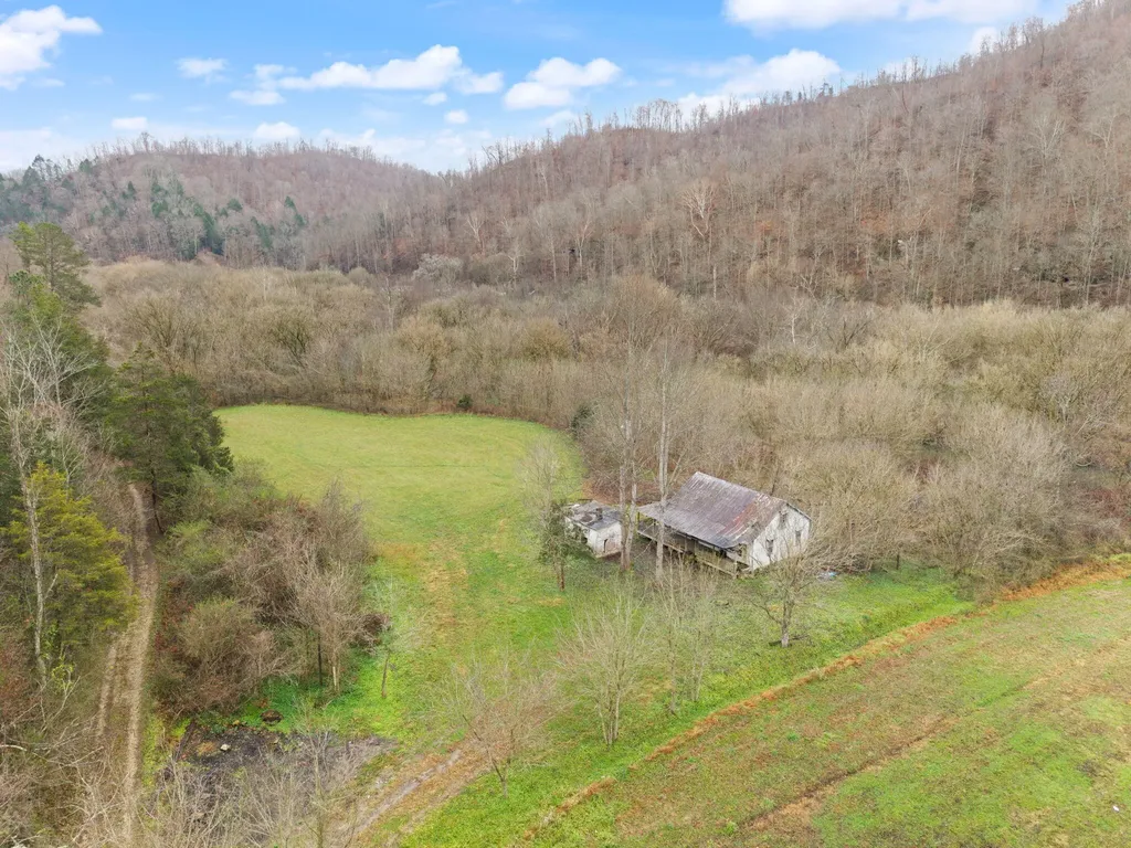 535 Ashana Road Jackson KY 41339