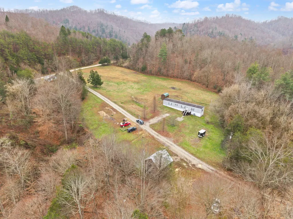 535 Ashana Road Jackson KY 41339