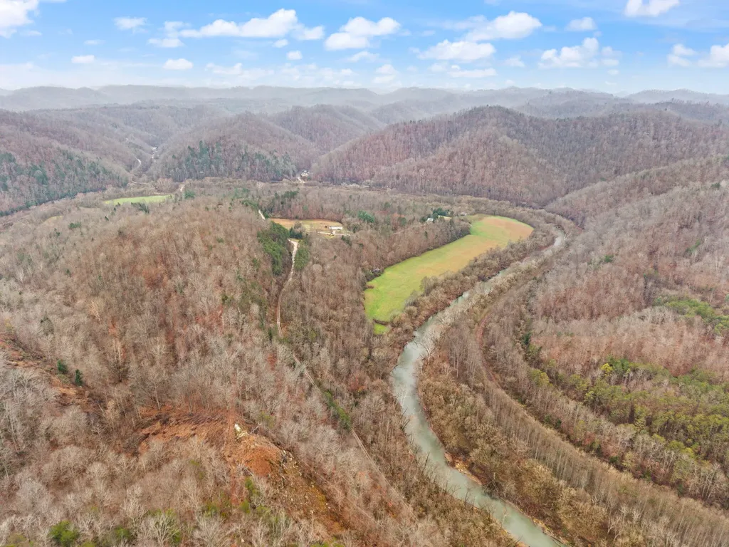 535 Ashana Road Jackson KY 41339