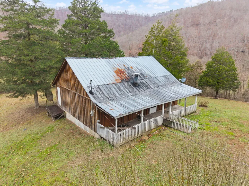 535 Ashana Road Jackson KY 41339
