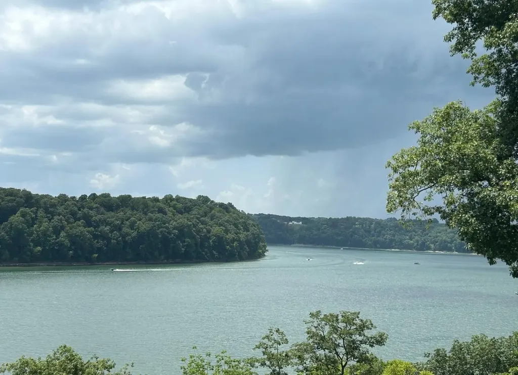 275 Lakeview Drive Somerset KY 42503