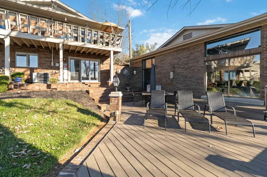 275 Lakeview Drive Somerset KY 42503