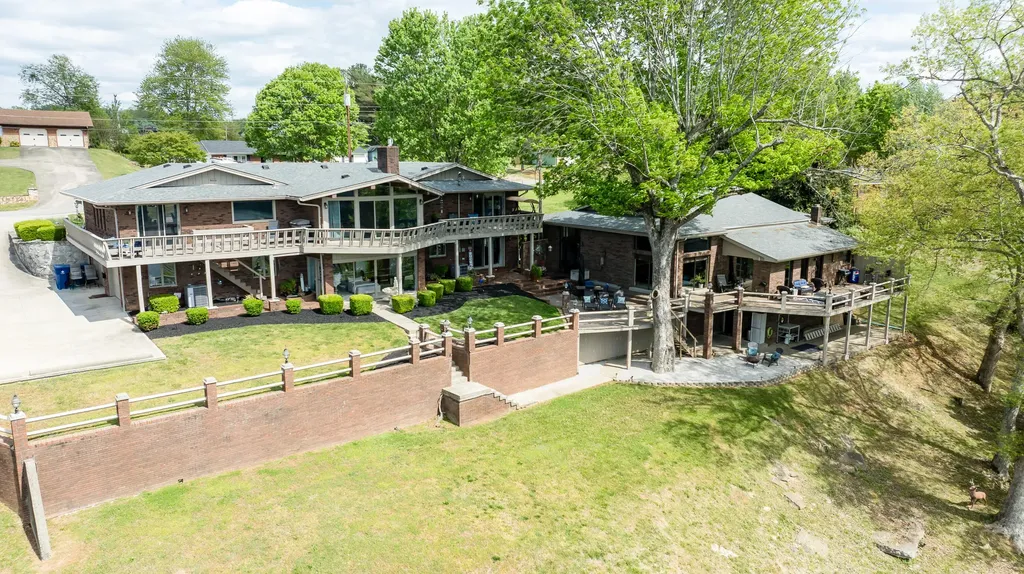 275 Lakeview Drive Somerset KY 42503