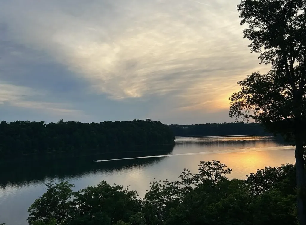 275 Lakeview Drive Somerset KY 42503