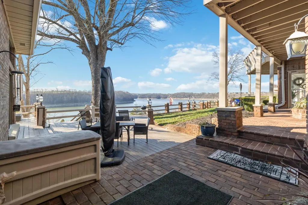 275 Lakeview Drive Somerset KY 42503