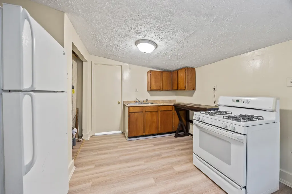 334 Oak Street Lexington KY 40508