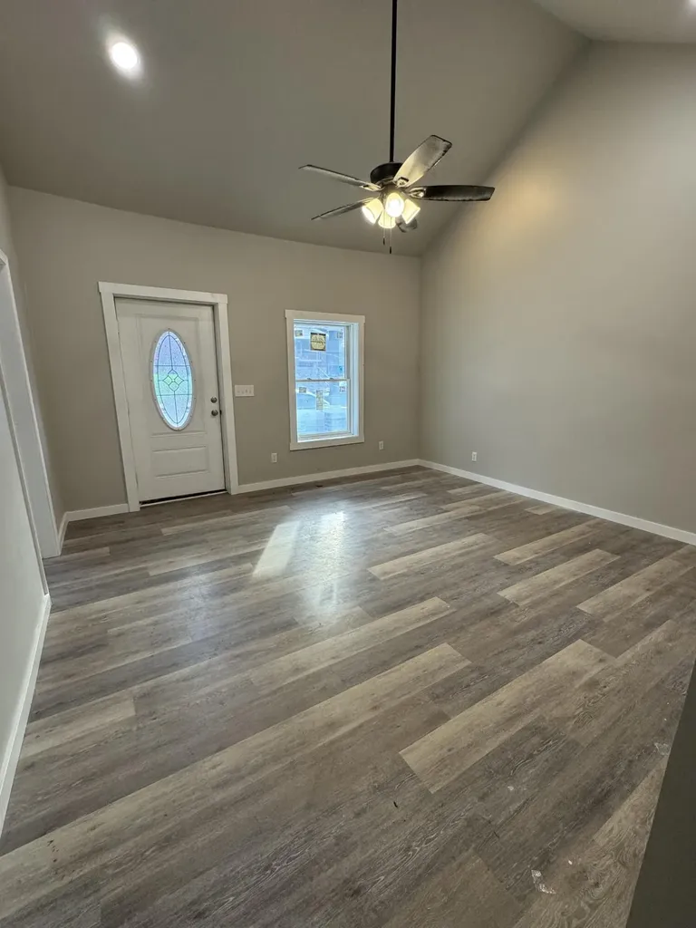 111 E College Street Georgetown KY 40324