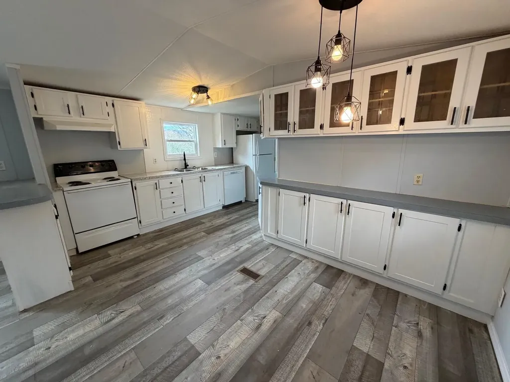 37 Burnett Street Williamsburg KY 40769