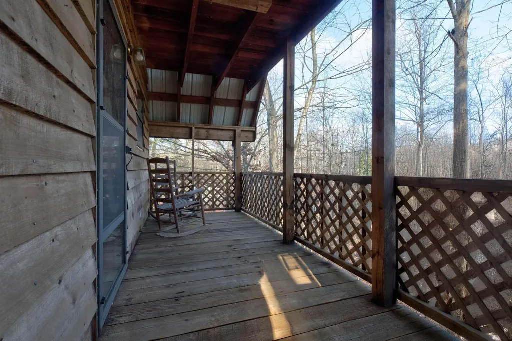 214 Lindsey Lane Wellington KY 40387