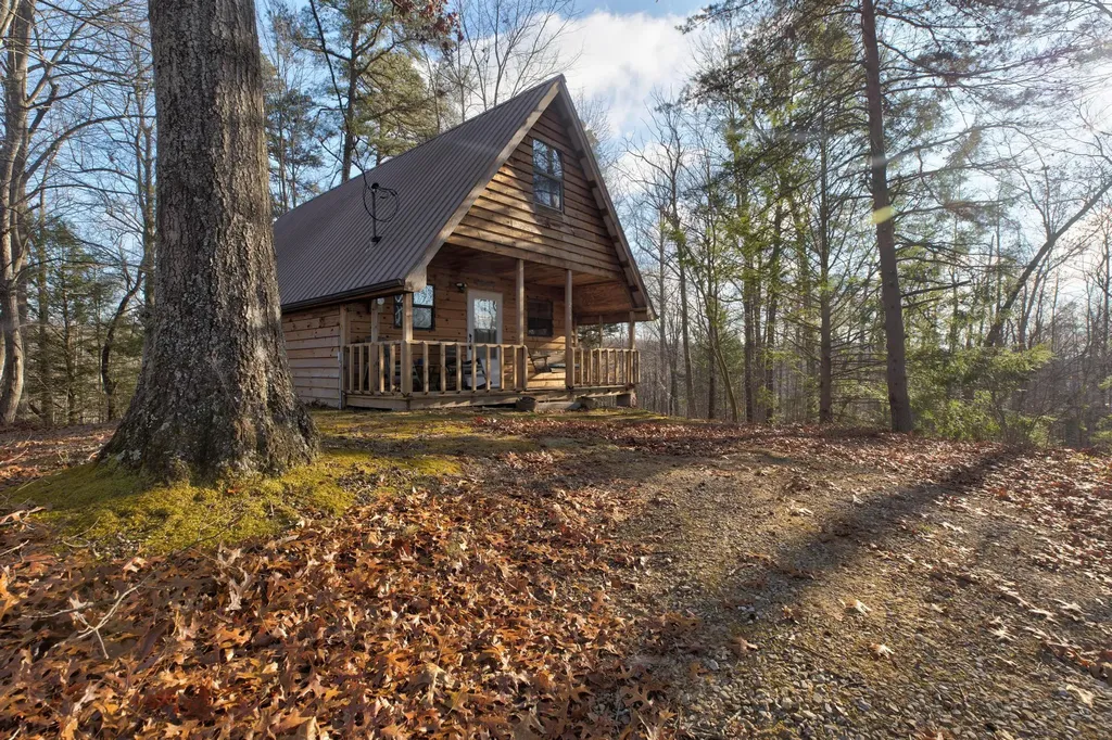 214 Lindsey Lane Wellington KY 40387