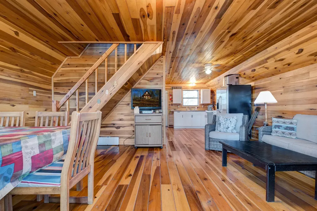 214 Lindsey Lane Wellington KY 40387