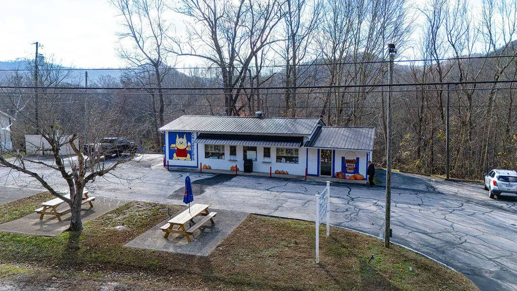 189 Clarksburg Road Vanceburg KY 41179