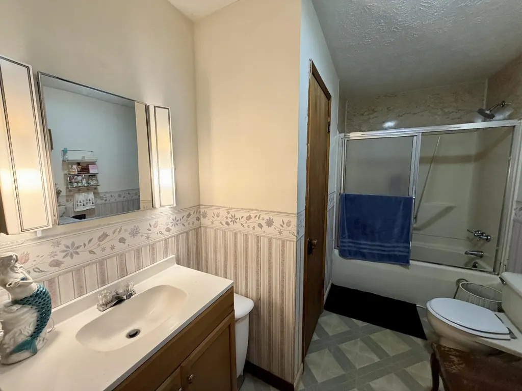 30 Greenlawn Subdivision London KY 40744
