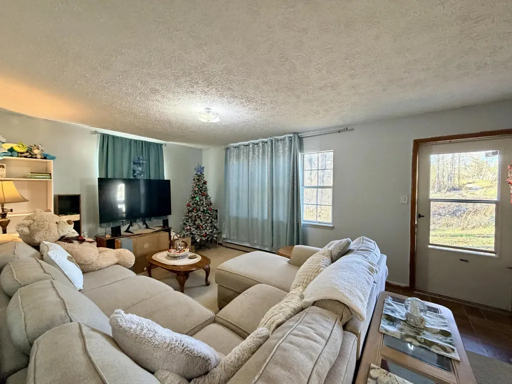30 Greenlawn Subdivision London KY 40744