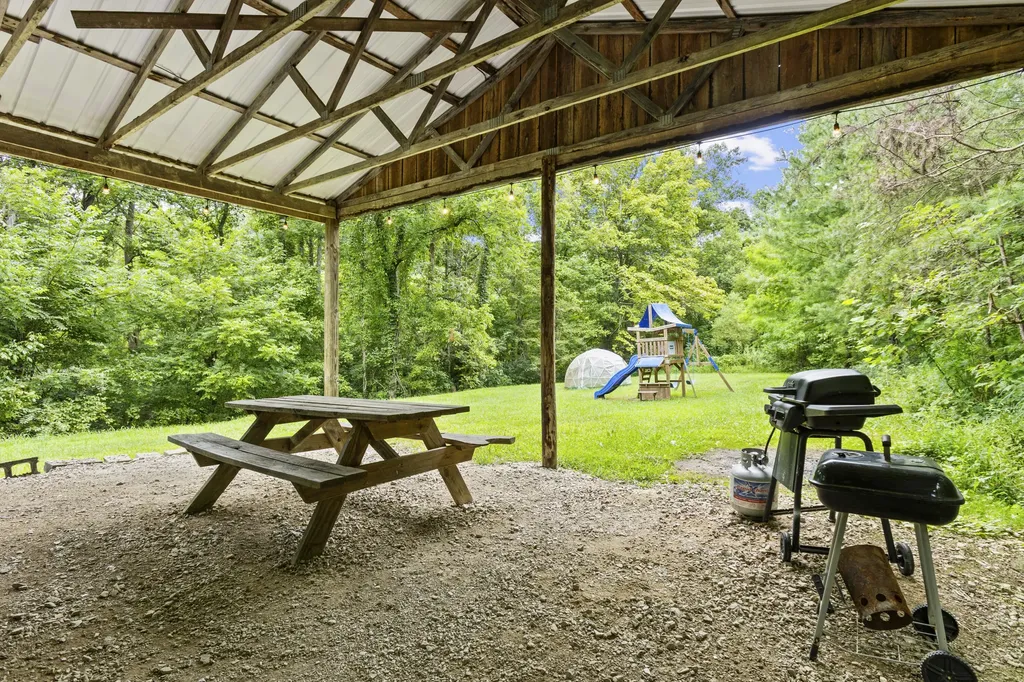 9501 Campton Road Stanton KY 40380