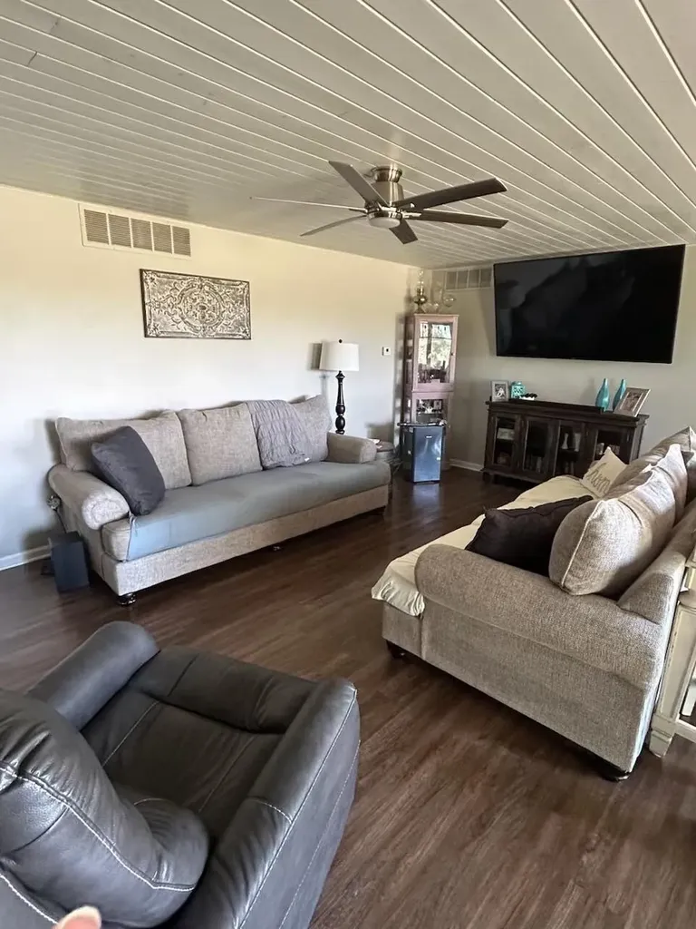 1062 Vanarsdall Road Harrodsburg KY 40330