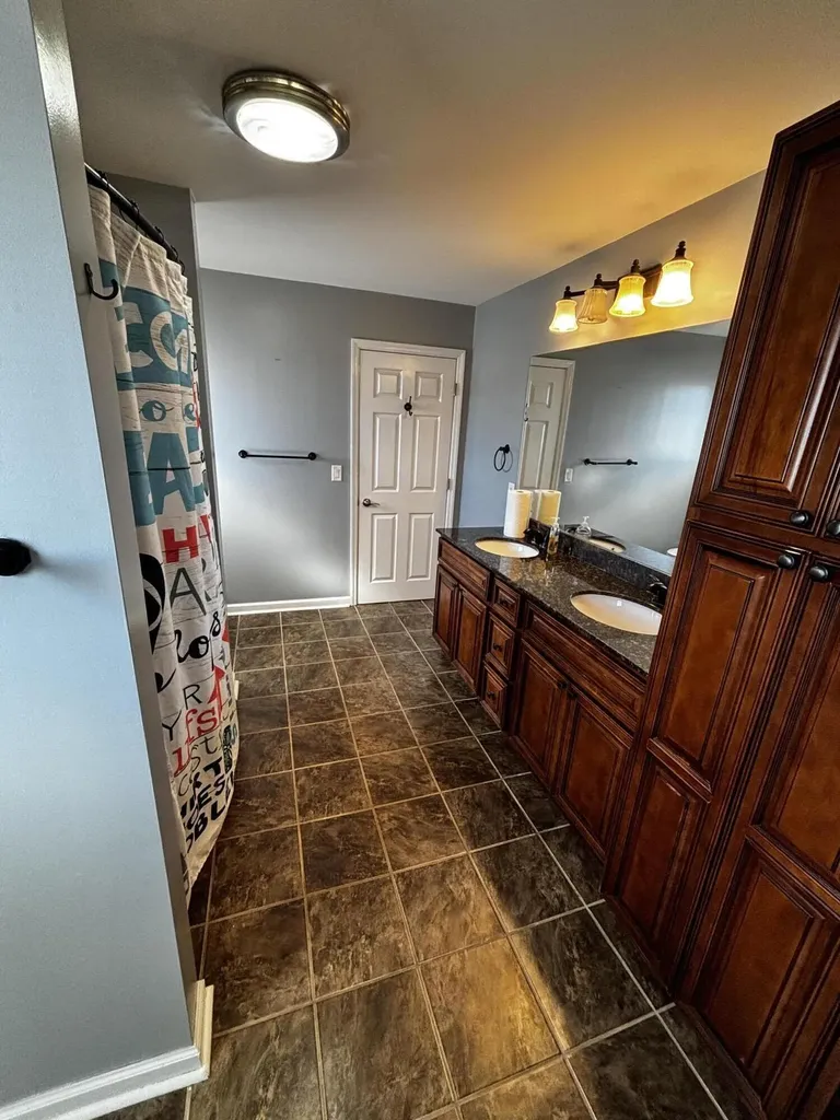 1062 Vanarsdall Road Harrodsburg KY 40330