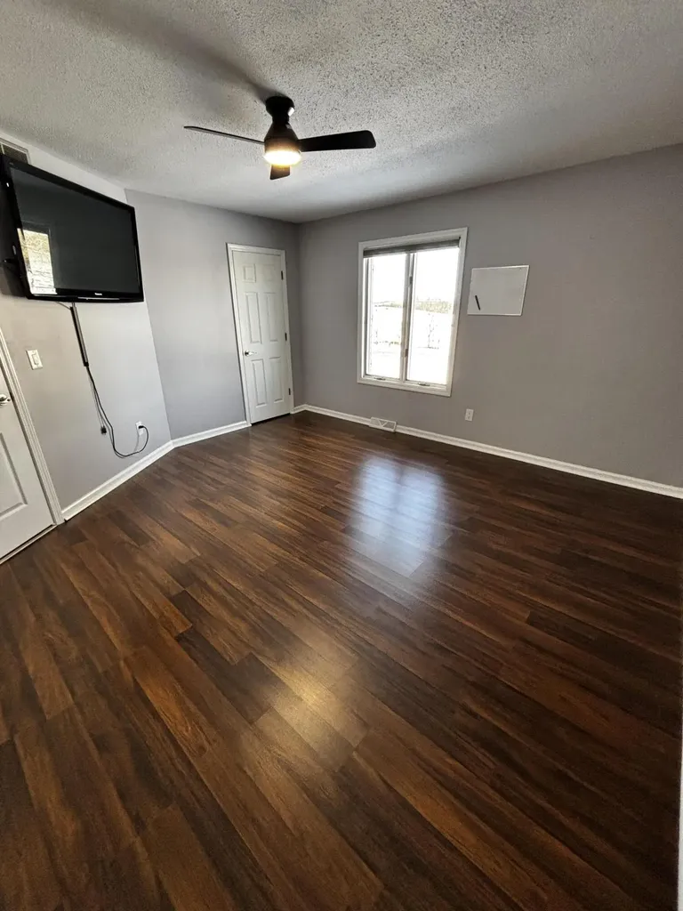 1062 Vanarsdall Road Harrodsburg KY 40330