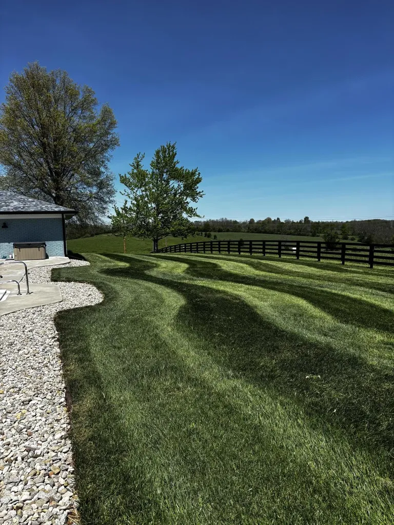 1062 Vanarsdall Road Harrodsburg KY 40330