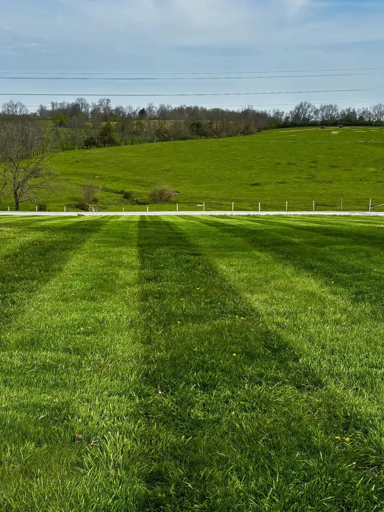 1062 Vanarsdall Road Harrodsburg KY 40330
