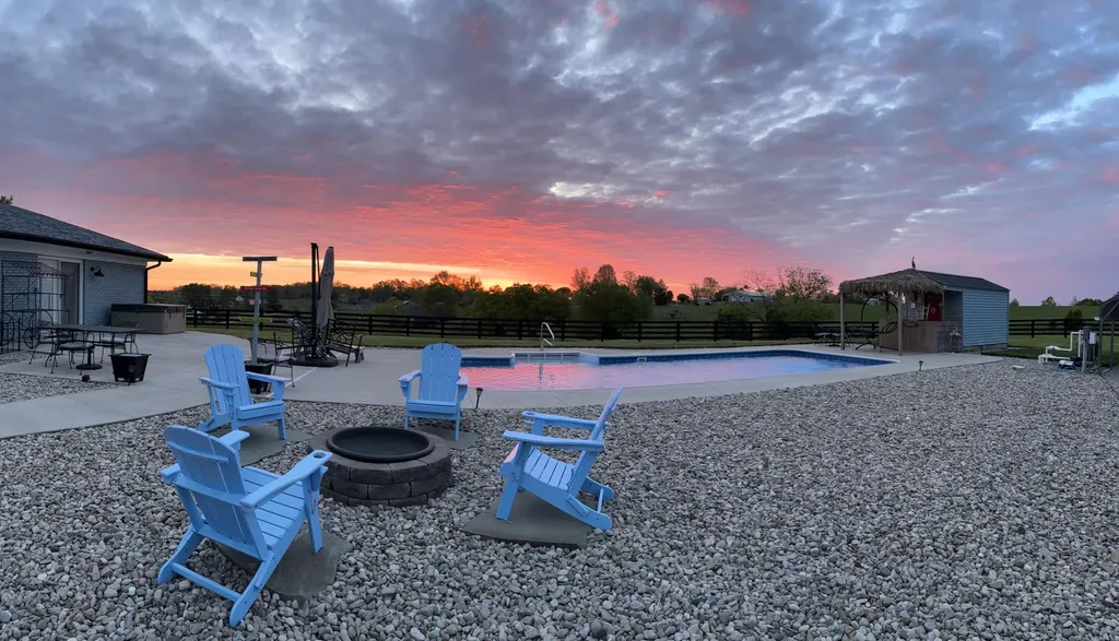 1062 Vanarsdall Road Harrodsburg KY 40330