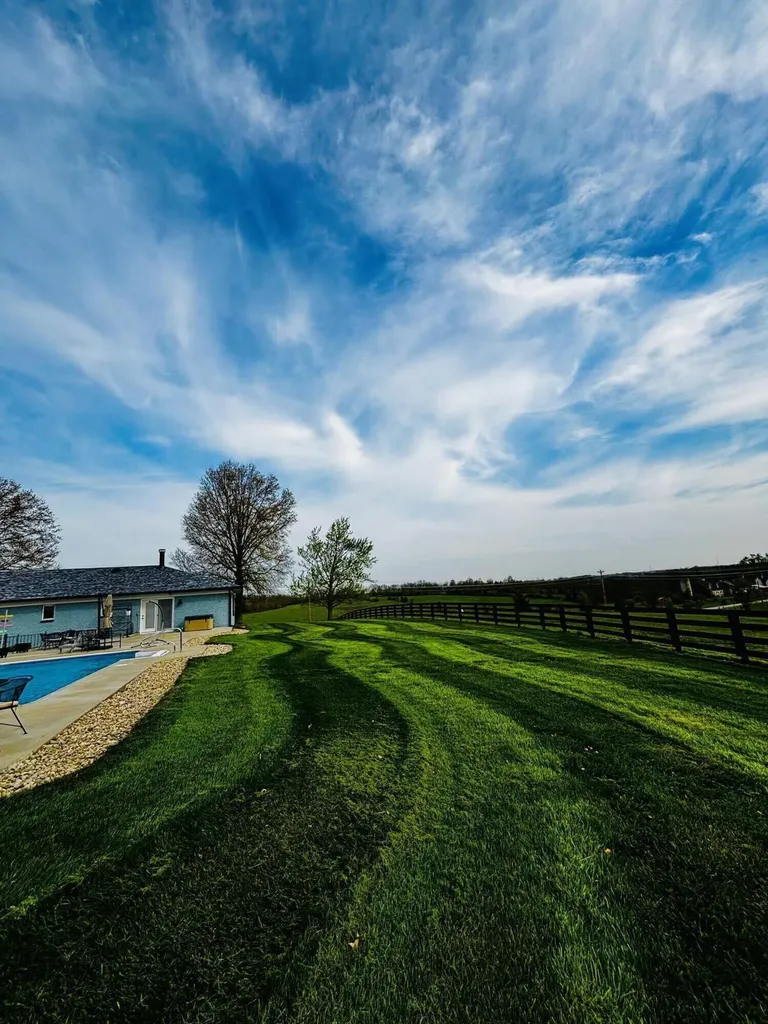 1062 Vanarsdall Road Harrodsburg KY 40330