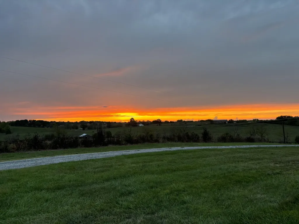 1062 Vanarsdall Road Harrodsburg KY 40330