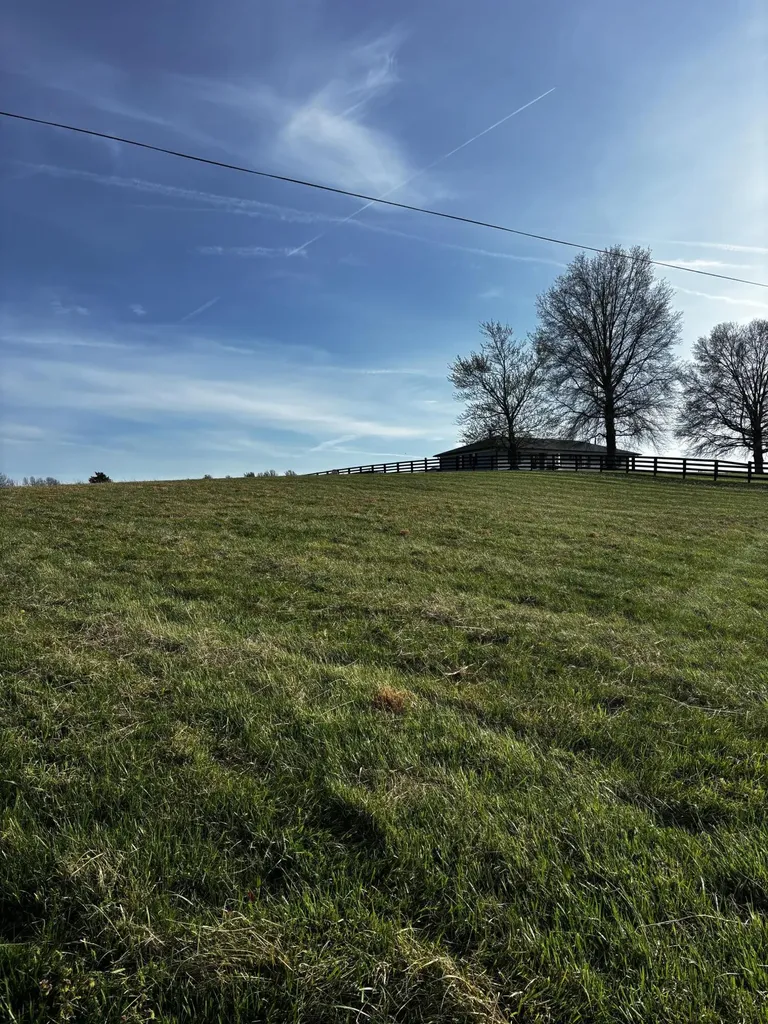 1062 Vanarsdall Road Harrodsburg KY 40330