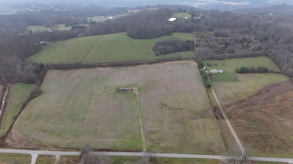 016 Puncheon Creek Road Eubank KY 42567