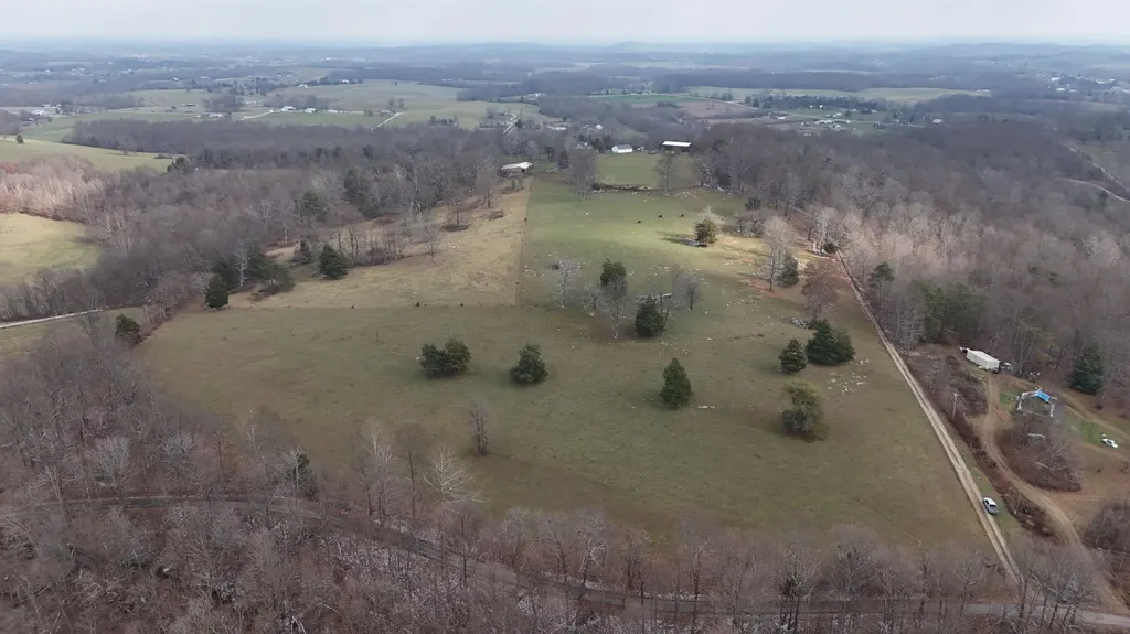 3 Puncheon Creek Road Eubank KY 42567