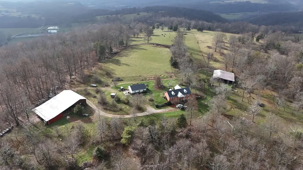 5 Puncheon Creek Road Eubank KY 42567
