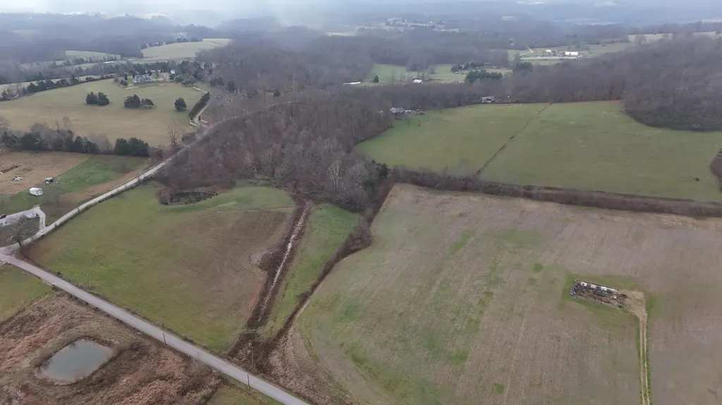 5 Puncheon Creek Road Eubank KY 42567