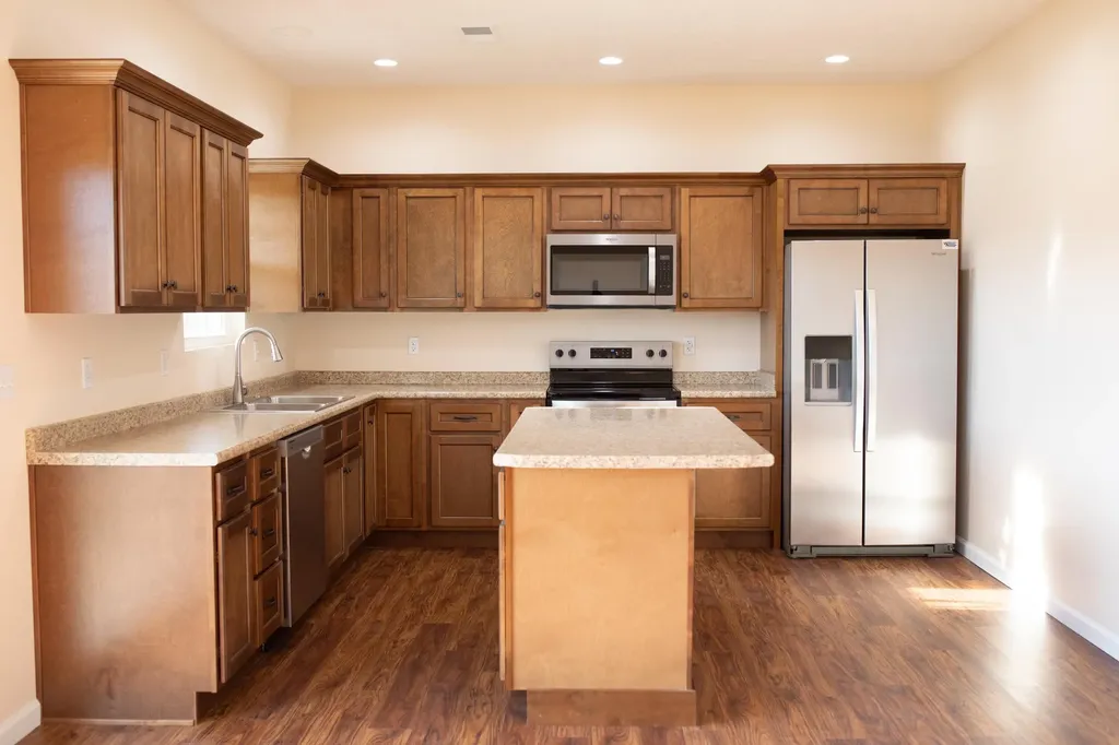 533 Knoll Lane Nancy KY 42544