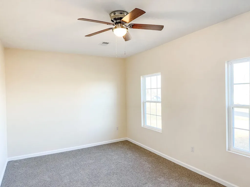 533 Knoll Lane Nancy KY 42544