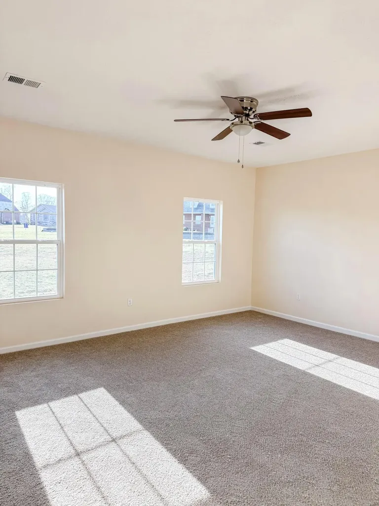 533 Knoll Lane Nancy KY 42544