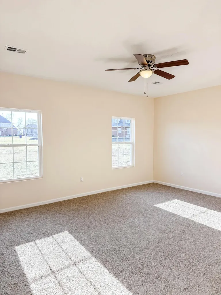 533 Knoll Lane Nancy KY 42544