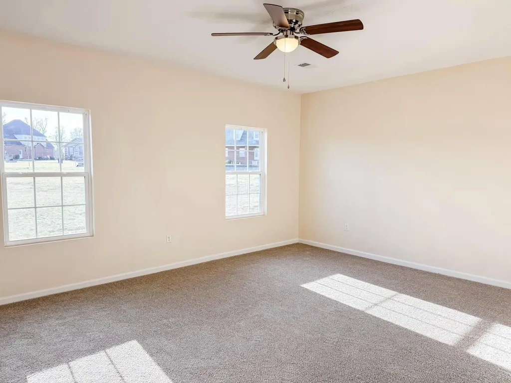 533 Knoll Lane Nancy KY 42544