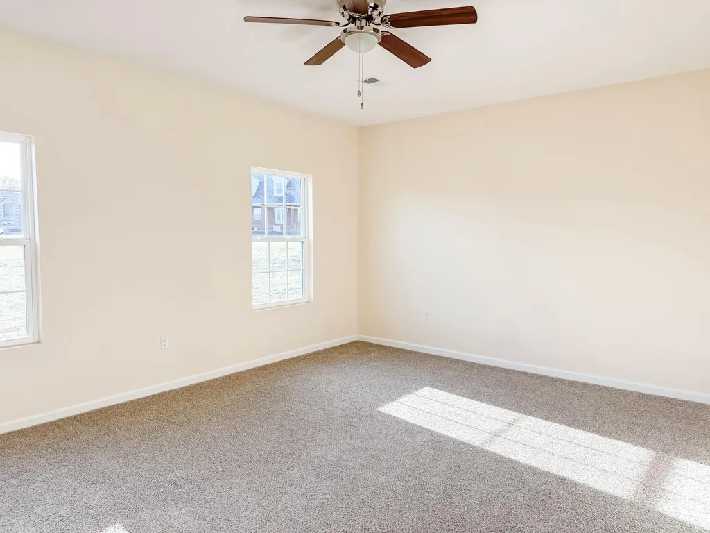 533 Knoll Lane Nancy KY 42544