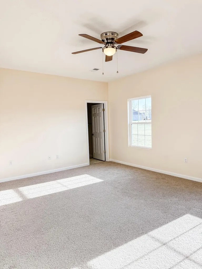 533 Knoll Lane Nancy KY 42544