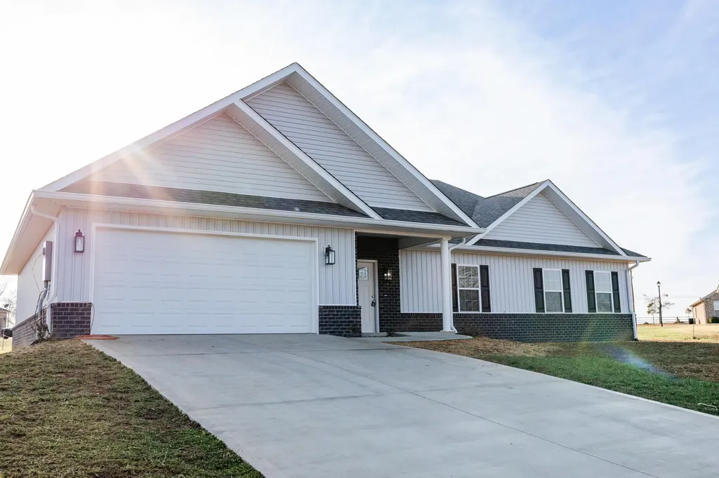 533 Knoll Lane Nancy KY 42544